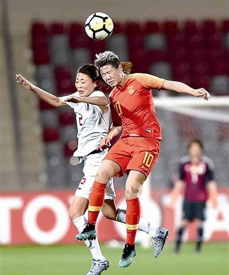 精彩女足对决回顾，经典之战再现球场